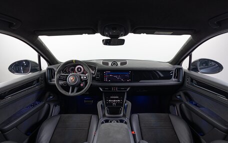 Porsche Cayenne III, 2025 год, 29 990 000 рублей, 30 фотография