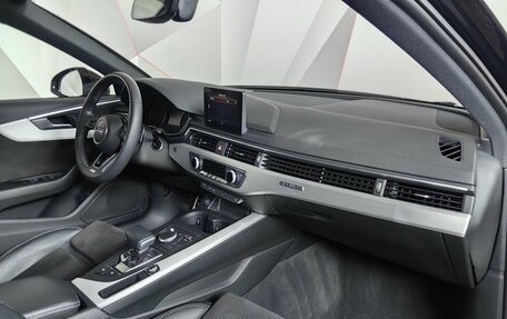 Audi A4, 2018 год, 2 610 000 рублей, 13 фотография