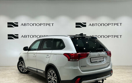 Mitsubishi Outlander III рестайлинг 3, 2018 год, 1 699 000 рублей, 5 фотография