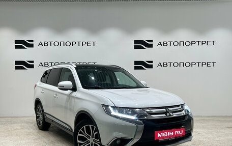 Mitsubishi Outlander III рестайлинг 3, 2018 год, 1 699 000 рублей, 9 фотография