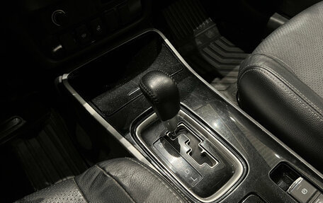 Mitsubishi Outlander III рестайлинг 3, 2018 год, 1 699 000 рублей, 19 фотография