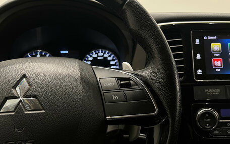 Mitsubishi Outlander III рестайлинг 3, 2018 год, 1 699 000 рублей, 22 фотография