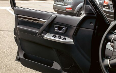 Mitsubishi Pajero IV, 2011 год, 1 695 000 рублей, 12 фотография