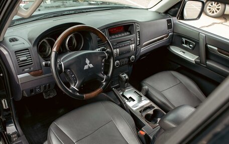 Mitsubishi Pajero IV, 2011 год, 1 695 000 рублей, 13 фотография