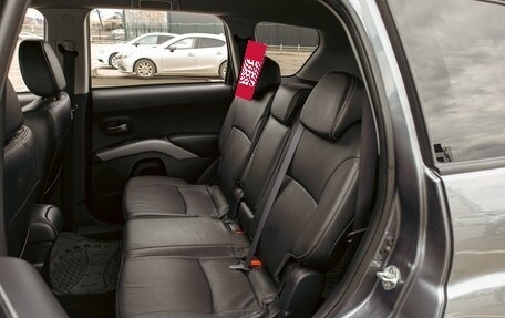 Mitsubishi Outlander III рестайлинг 3, 2012 год, 1 095 000 рублей, 16 фотография