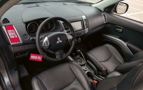 Mitsubishi Outlander III рестайлинг 3, 2012 год, 1 095 000 рублей, 12 фотография