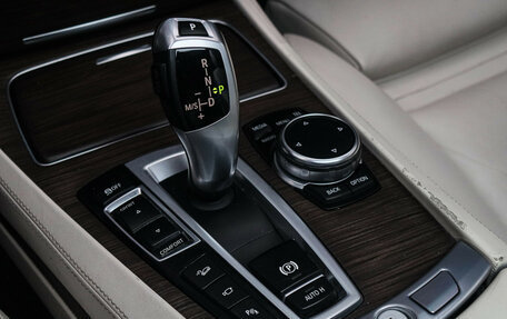 BMW 7 серия, 2013 год, 1 770 000 рублей, 26 фотография