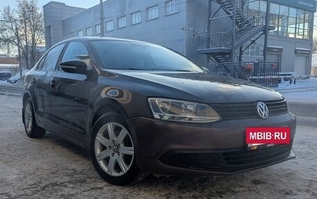 Volkswagen Jetta VI, 2014 год, 690 000 рублей, 2 фотография