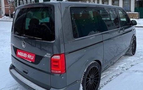 Volkswagen Multivan T6 рестайлинг, 2016 год, 2 450 000 рублей, 4 фотография