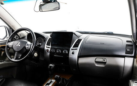 Mitsubishi Pajero Sport II рестайлинг, 2008 год, 949 000 рублей, 9 фотография