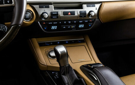 Lexus ES VII, 2016 год, 2 399 000 рублей, 15 фотография