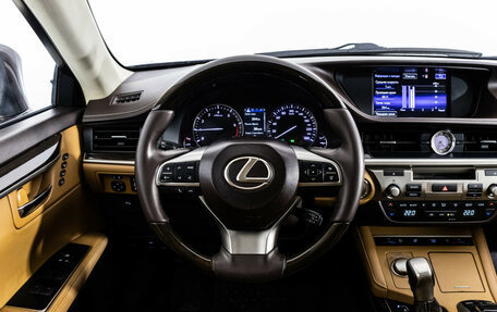 Lexus ES VII, 2016 год, 2 399 000 рублей, 13 фотография