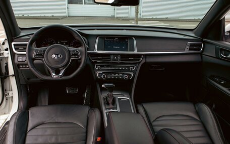 KIA Optima IV, 2017 год, 1 795 000 рублей, 16 фотография