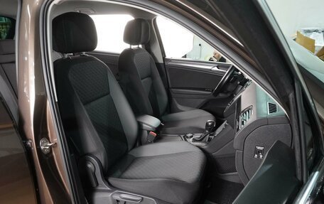 Volkswagen Tiguan II, 2016 год, 2 499 000 рублей, 8 фотография