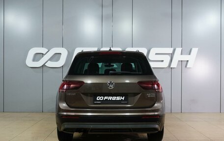 Volkswagen Tiguan II, 2016 год, 2 499 000 рублей, 4 фотография