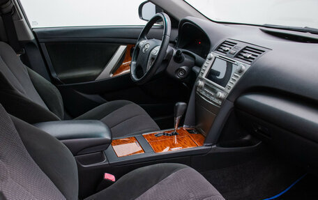 Toyota Camry, 2010 год, 1 170 000 рублей, 9 фотография