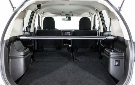 Mitsubishi Outlander III рестайлинг 3, 2018 год, 1 899 000 рублей, 18 фотография