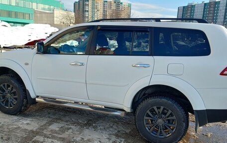 Mitsubishi Pajero Sport II рестайлинг, 2013 год, 1 700 000 рублей, 4 фотография