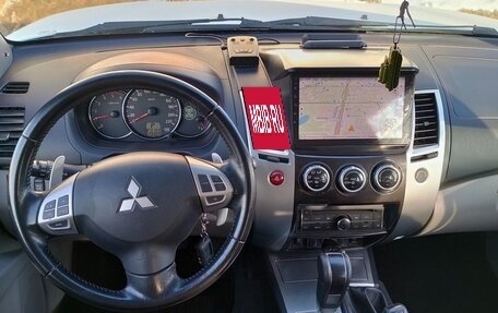 Mitsubishi Pajero Sport II рестайлинг, 2013 год, 1 700 000 рублей, 5 фотография