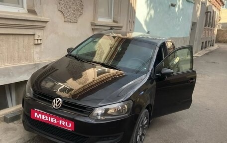 Volkswagen Polo VI (EU Market), 2011 год, 750 000 рублей, 3 фотография