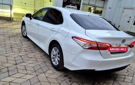 Toyota Camry, 2019 год, 1 660 000 рублей, 3 фотография