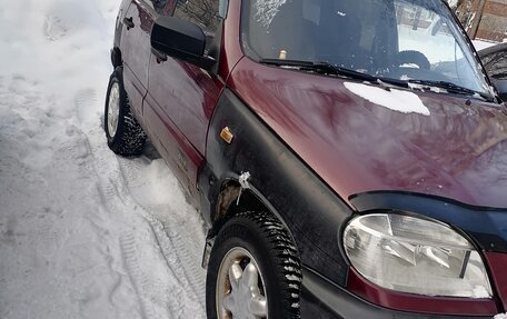 Chevrolet Niva I рестайлинг, 2004 год, 230 000 рублей, 2 фотография