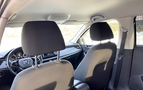 Skoda Rapid II, 2021 год, 1 800 000 рублей, 13 фотография