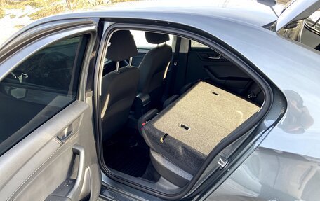 Skoda Rapid II, 2021 год, 1 800 000 рублей, 14 фотография