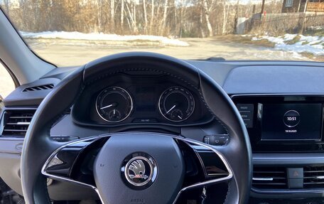 Skoda Rapid II, 2021 год, 1 800 000 рублей, 26 фотография