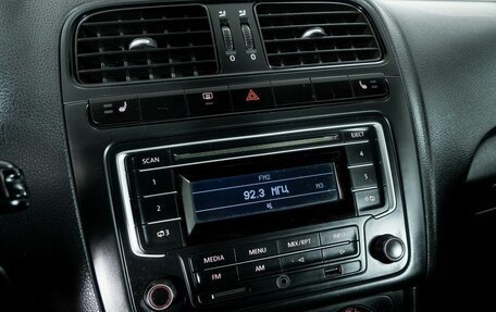 Volkswagen Polo VI (EU Market), 2015 год, 856 000 рублей, 10 фотография