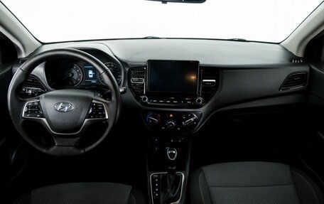 Hyundai Solaris II рестайлинг, 2020 год, 1 740 000 рублей, 7 фотография