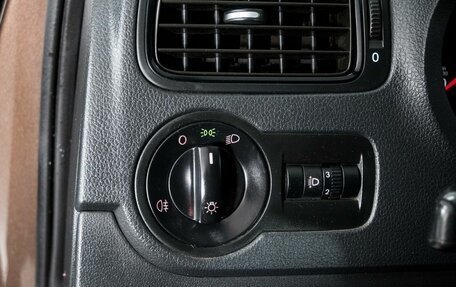 Volkswagen Polo VI (EU Market), 2015 год, 856 000 рублей, 15 фотография