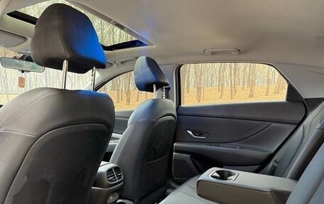 Hyundai Elantra, 2022 год, 1 280 000 рублей, 9 фотография
