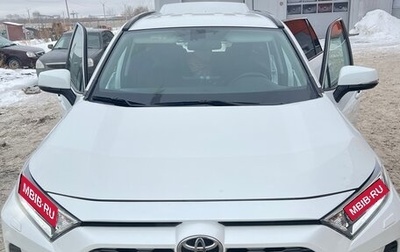 Toyota RAV4, 2021 год, 3 800 000 рублей, 1 фотография