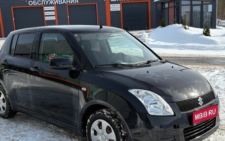 Suzuki Swift III, 2005 год, 450 000 рублей, 1 фотография