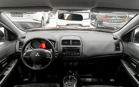 Mitsubishi ASX I рестайлинг, 2014 год, 1 365 000 рублей, 14 фотография