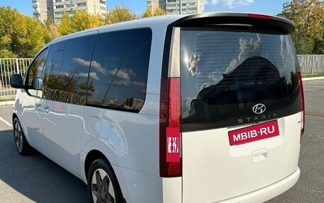 Hyundai Staria, 2021 год, 4 650 000 рублей, 6 фотография