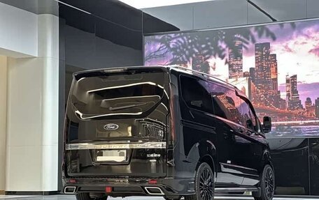 Ford Tourneo Custom I рестайлинг, 2024 год, 5 850 000 рублей, 4 фотография