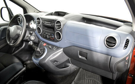 Peugeot Partner II рестайлинг 2, 2010 год, 625 000 рублей, 12 фотография