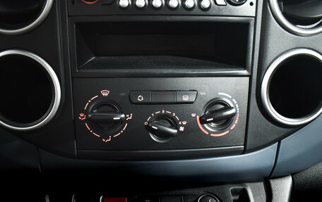 Peugeot Partner II рестайлинг 2, 2010 год, 625 000 рублей, 15 фотография