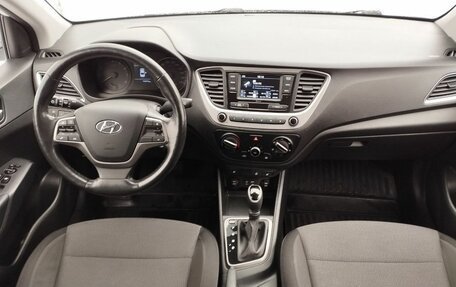 Hyundai Solaris II рестайлинг, 2018 год, 1 250 000 рублей, 9 фотография