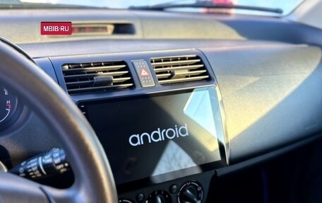 Suzuki Swift III, 2005 год, 450 000 рублей, 2 фотография