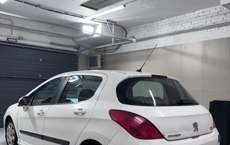 Peugeot 308 II, 2011 год, 395 000 рублей, 3 фотография