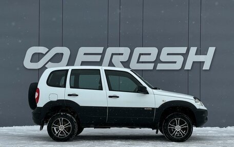 Chevrolet Niva I рестайлинг, 2017 год, 620 000 рублей, 5 фотография