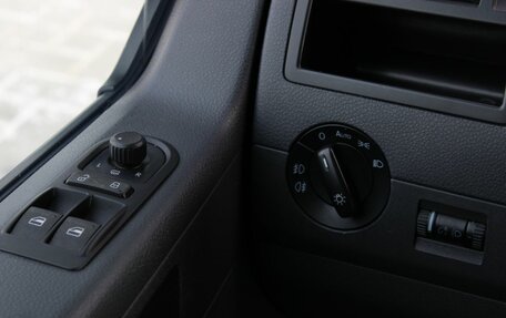 Volkswagen Multivan T5, 2010 год, 1 880 000 рублей, 18 фотография