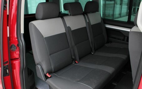 Volkswagen Multivan T5, 2010 год, 1 880 000 рублей, 19 фотография