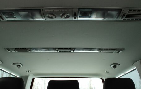 Volkswagen Multivan T5, 2010 год, 1 880 000 рублей, 21 фотография