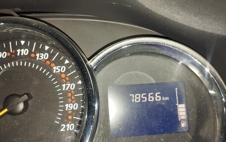 Renault Sandero II рестайлинг, 2015 год, 700 000 рублей, 9 фотография