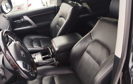 Toyota Land Cruiser 200, 2014 год, 4 470 000 рублей, 8 фотография