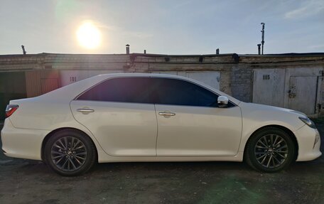 Toyota Camry, 2017 год, 2 400 000 рублей, 3 фотография